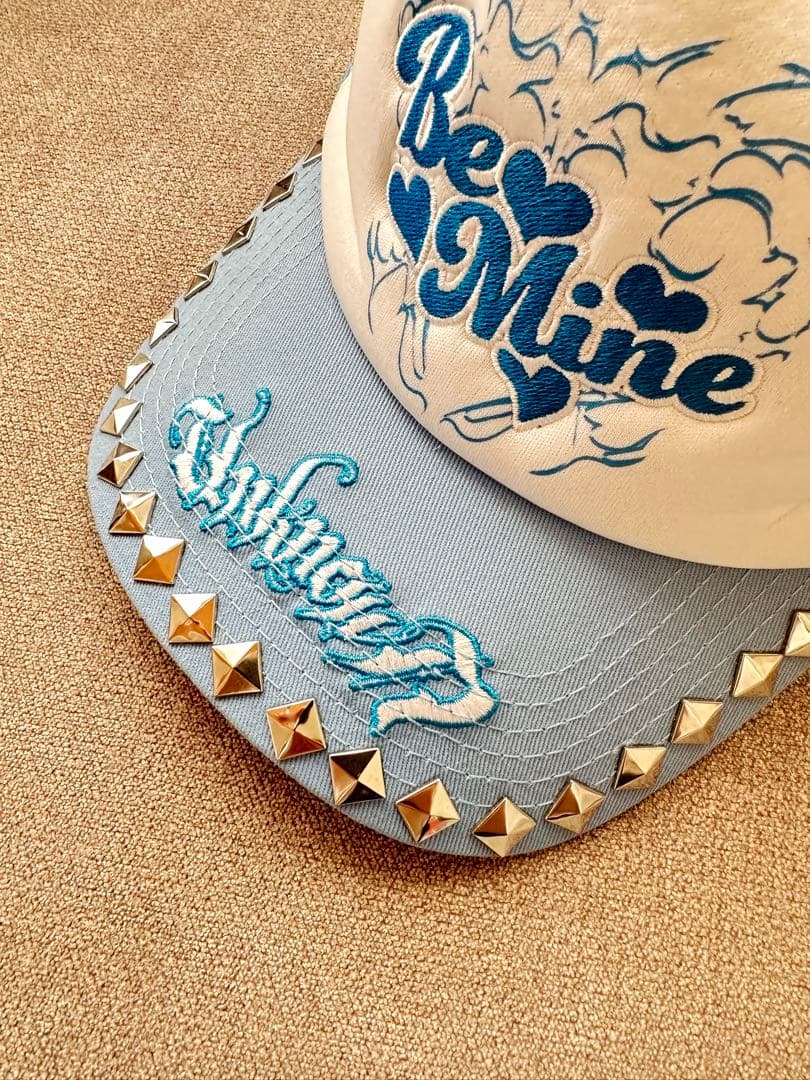 帽子 UNKNOWN LONDON Be Mine Trucker Cap