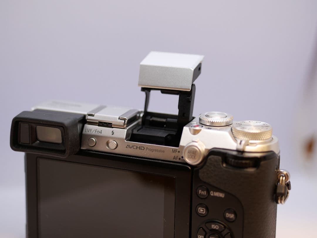 【美品・動作確認済】LUMIX GX7 ミラーレスカメラ