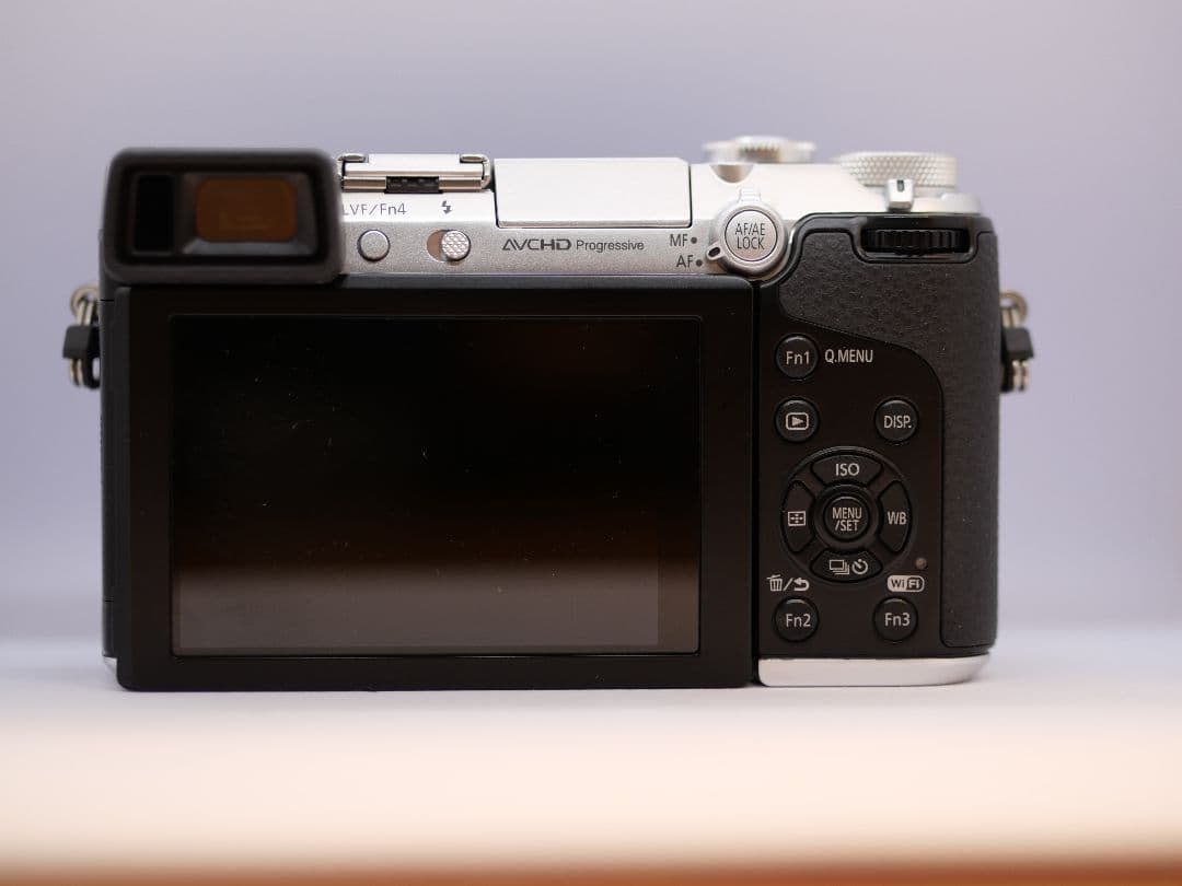 【美品・動作確認済】LUMIX GX7 ミラーレスカメラ