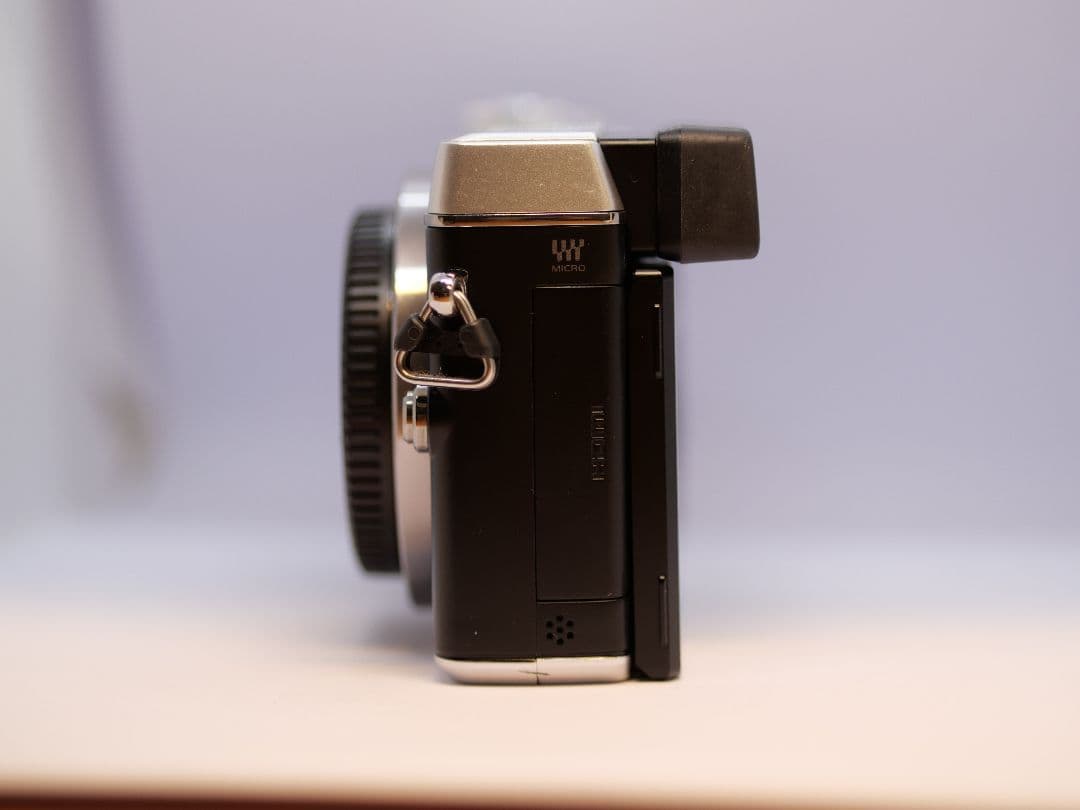 【美品・動作確認済】LUMIX GX7 ミラーレスカメラ