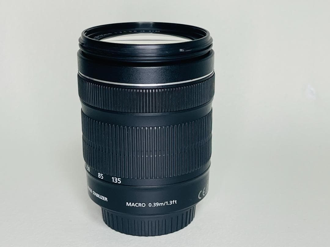 Canon キヤノン EF-S 18-135mm 3.5-5.6 IS STM