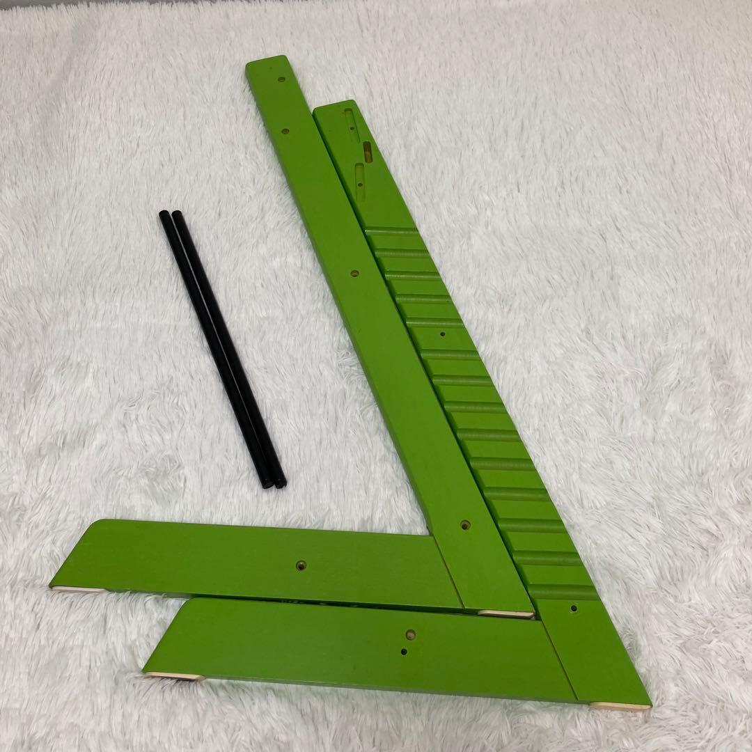 ストッケ　ベビーチェア　トリップトラップ　グリーン　シリアル4 ベビーセット付き