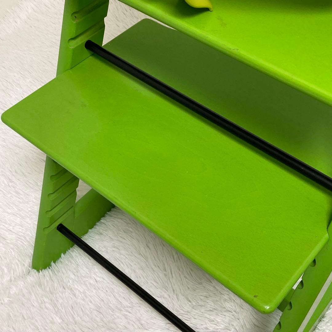 ストッケ　ベビーチェア　トリップトラップ　グリーン　シリアル4 ベビーセット付き