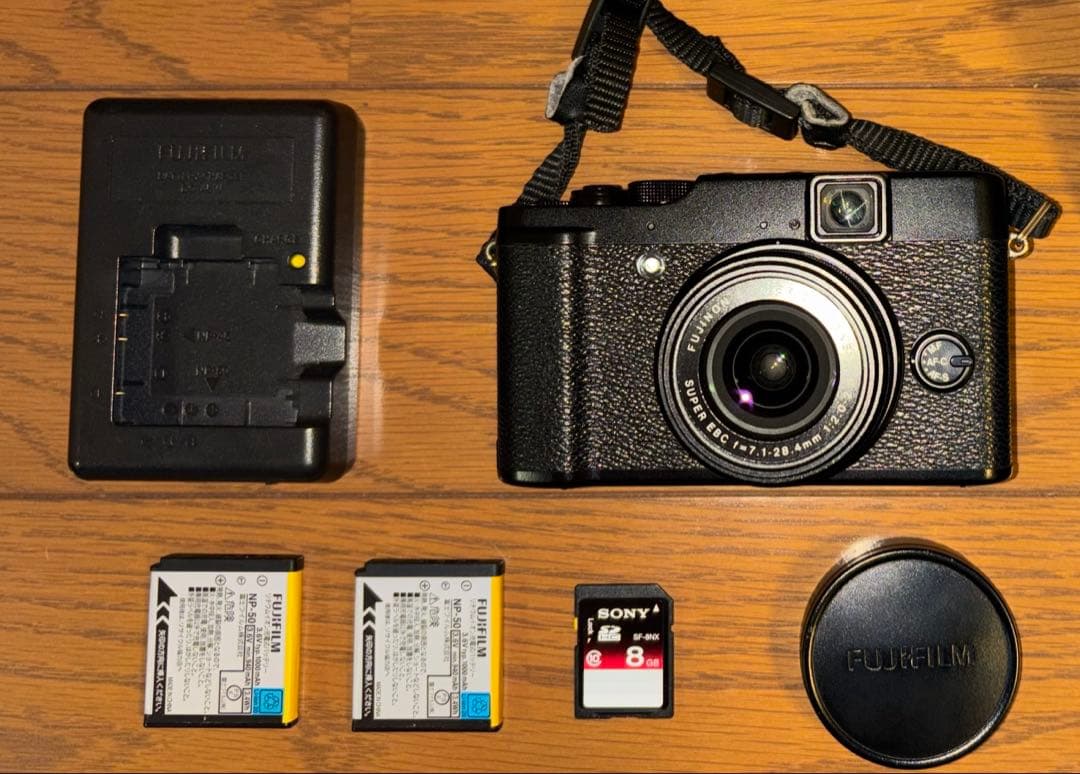 Fujifilm X10 ブラック(付属品あり)