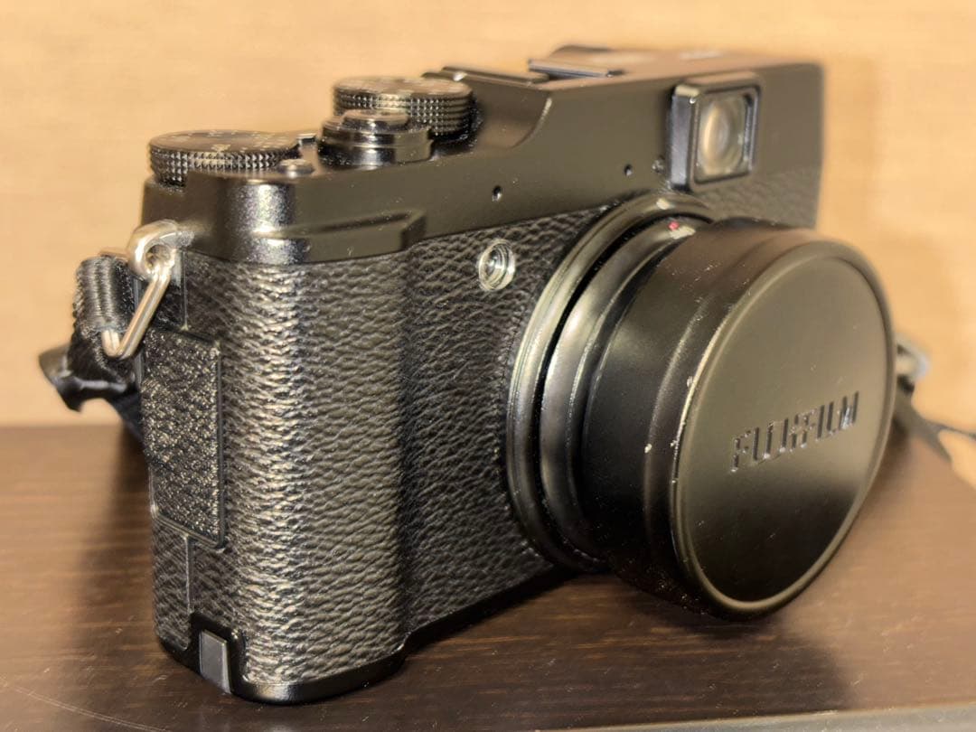 Fujifilm X10 ブラック(付属品あり)