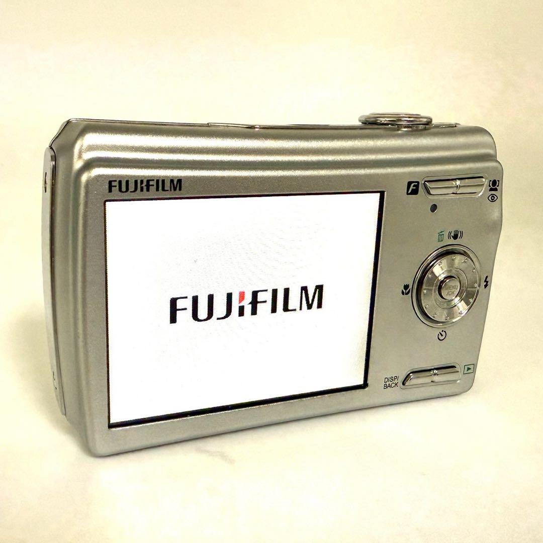 フジフィルム FinePix F100fd USED美品 光学5倍ズーム 完動品