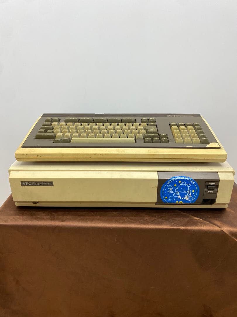 【レトロ・希少】NEC・PC-8801 本体+キーボード