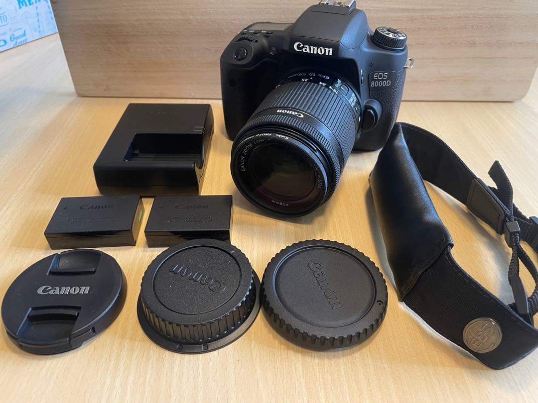 Canon EOS 8000D 一眼レフカメラ　バッテリー2個