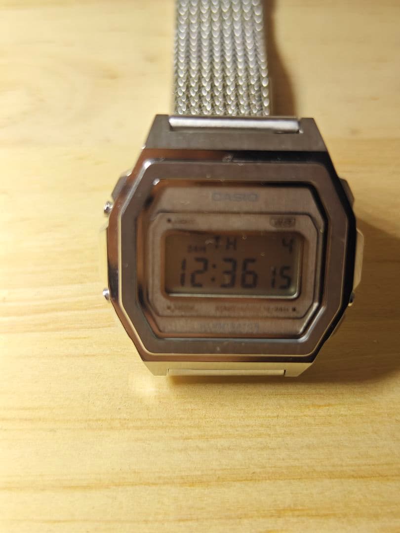 CASIO ILLUMINATOR デジタル腕時計 メッシュバンド