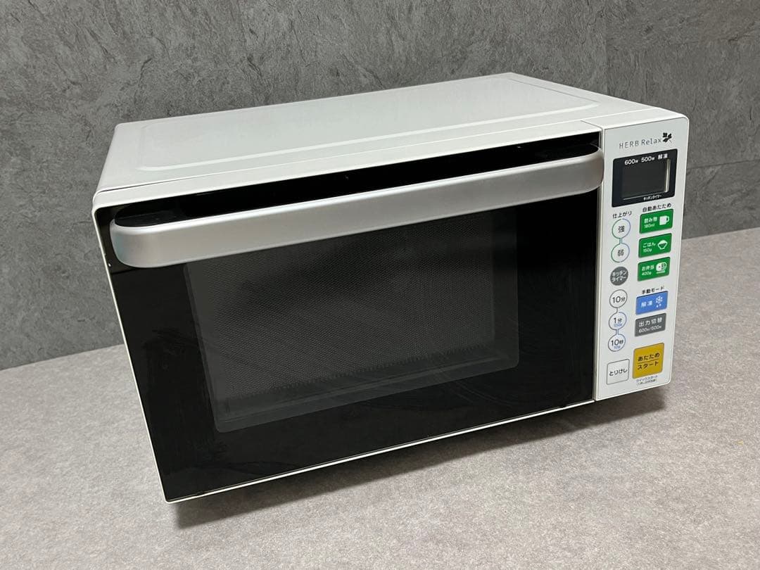 【美品】ヤマダ電機 電子レンジ YMW-S18B1 18L ホワイト