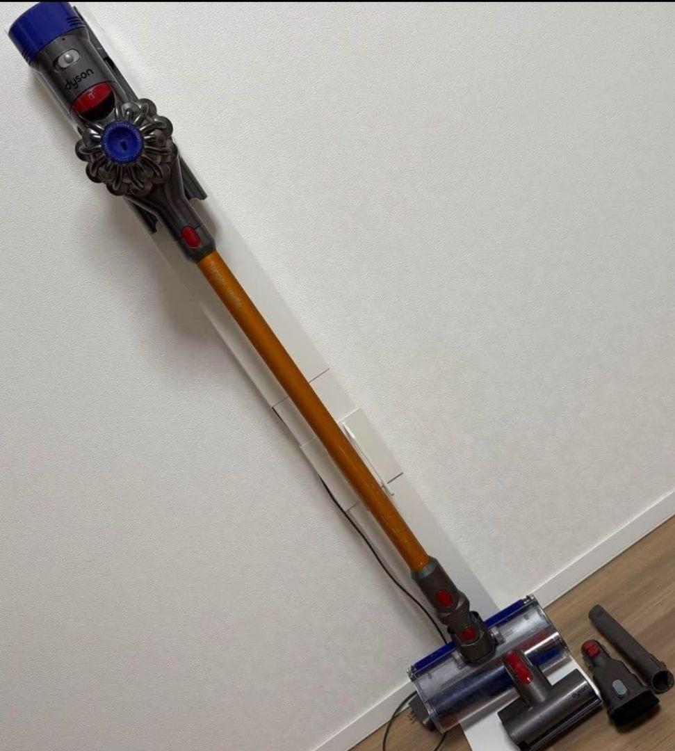 完動品純正美品 Dyson v7スティッククリーナー
