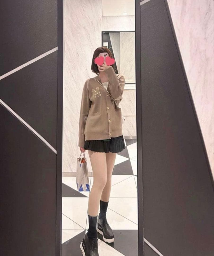 新品同様✨mila owen アップリケデザイン金釦Vネック ニットカーディガン