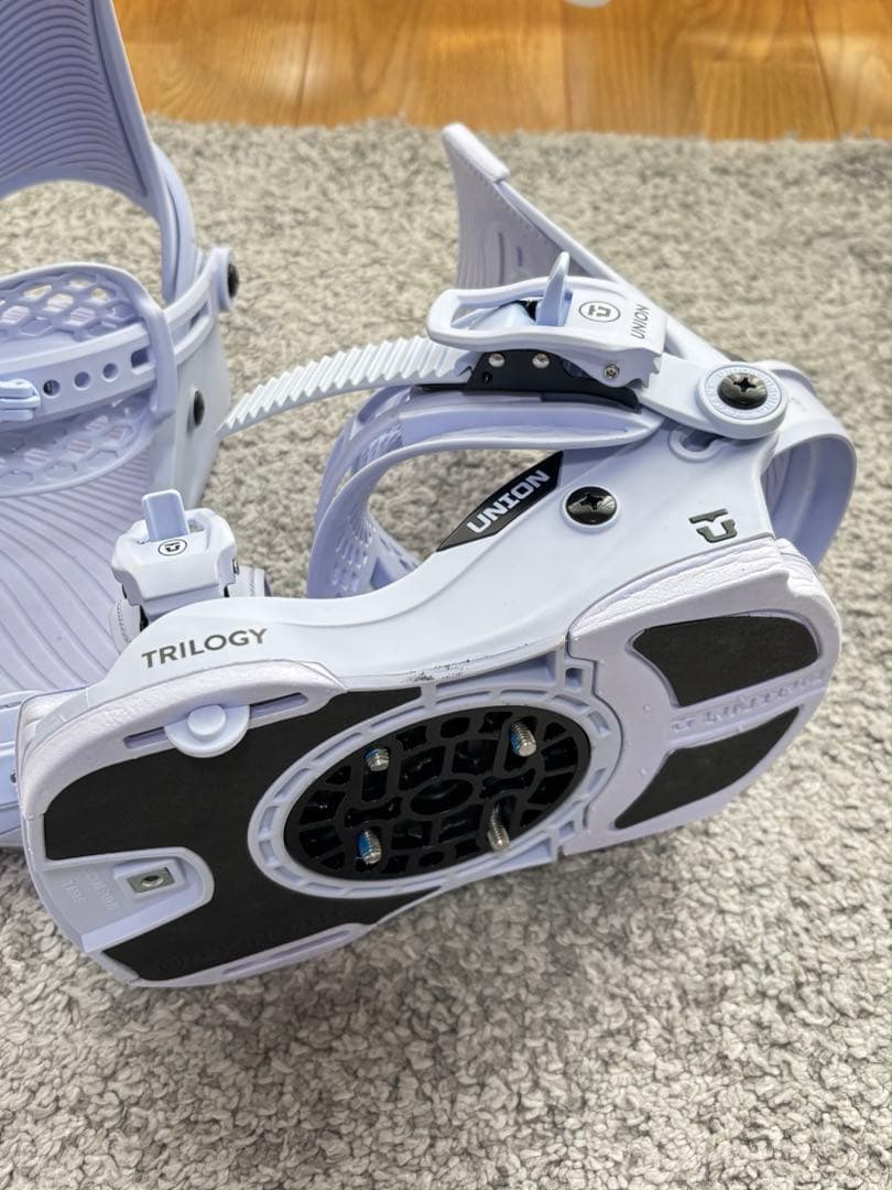 Union Trilogy スノーボードビンディング ライトブルー