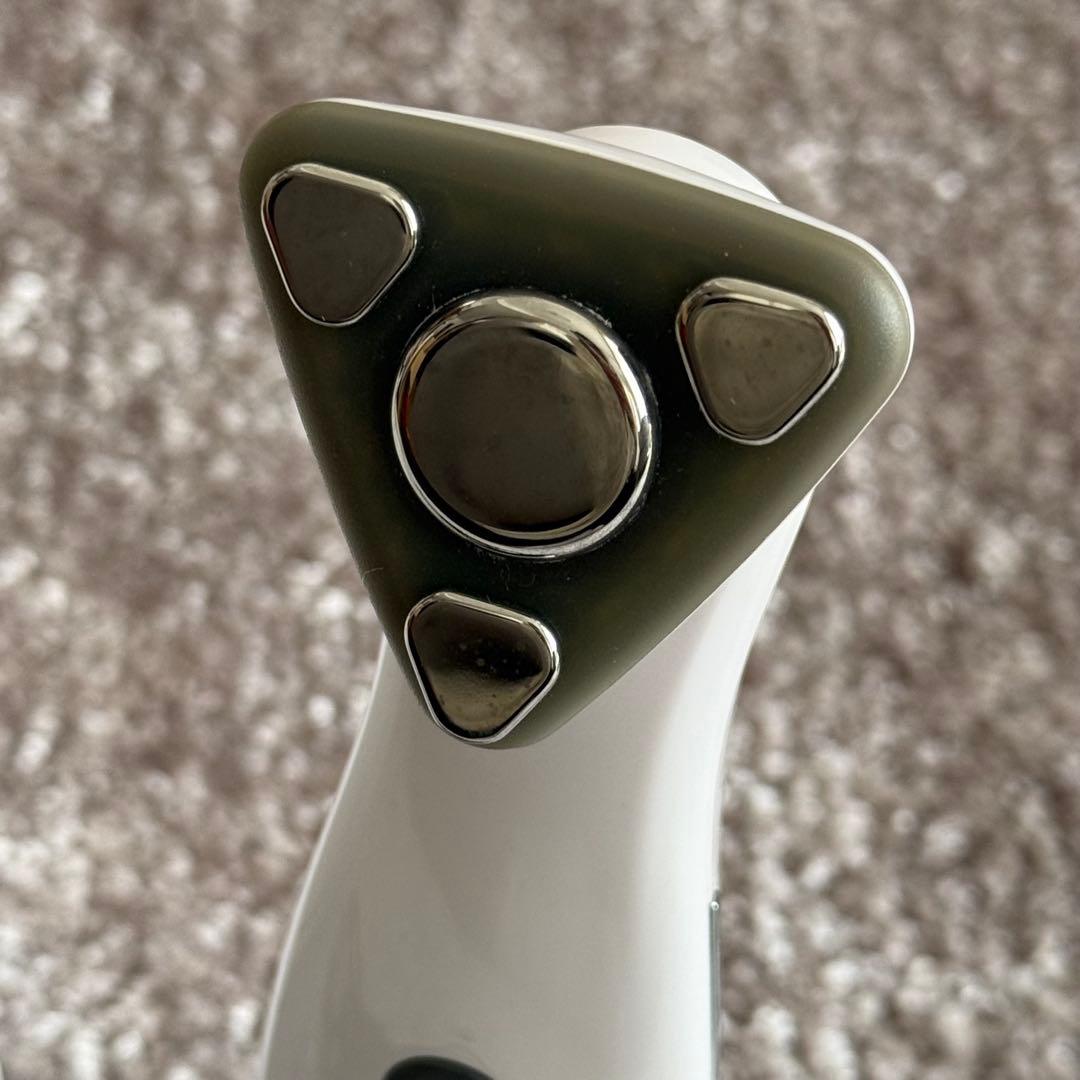 シーズラボ美顔器　Esthe Pro II 美顔器 充電器付き