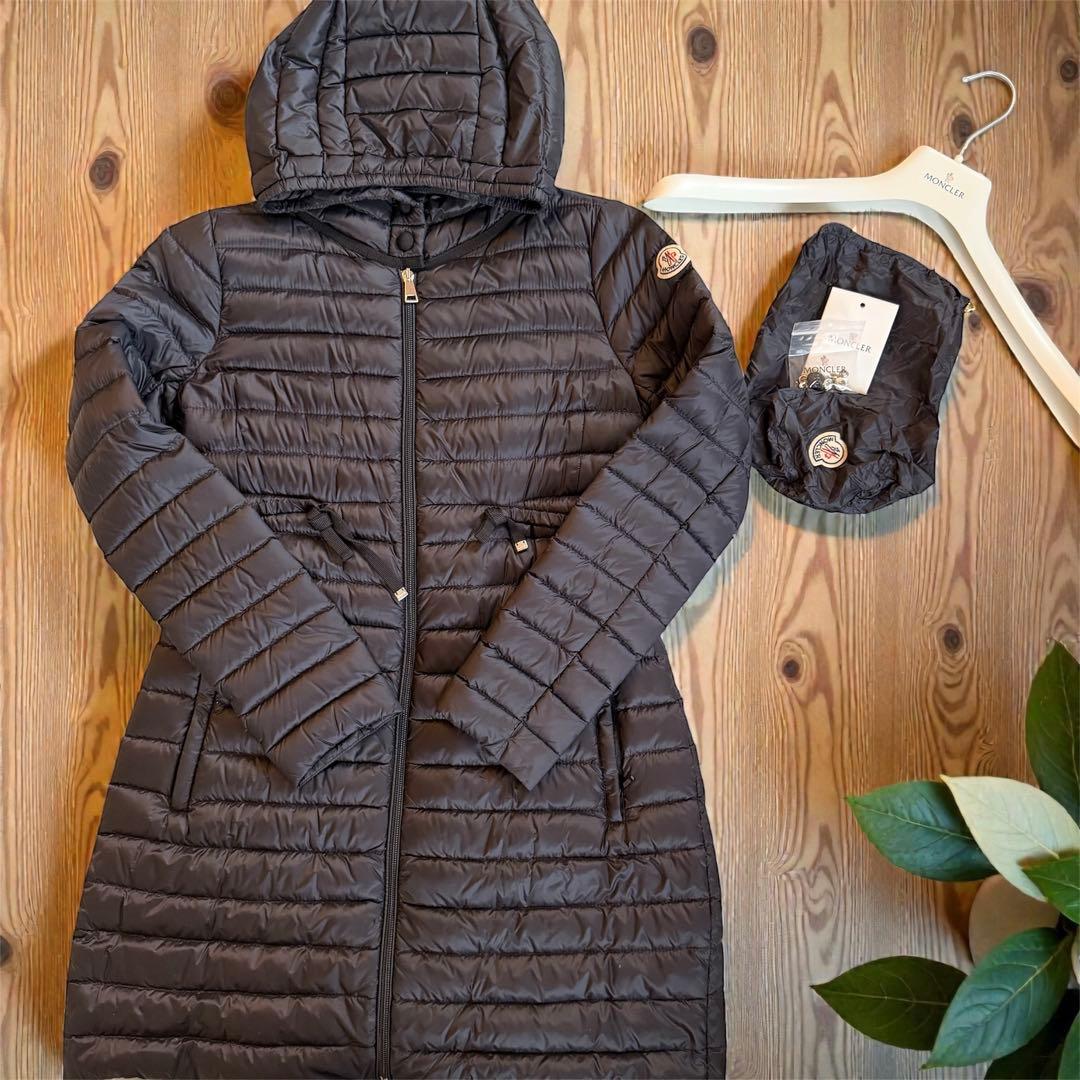 【美品】ライトダウン Moncler barbel giubbotto サイズ1