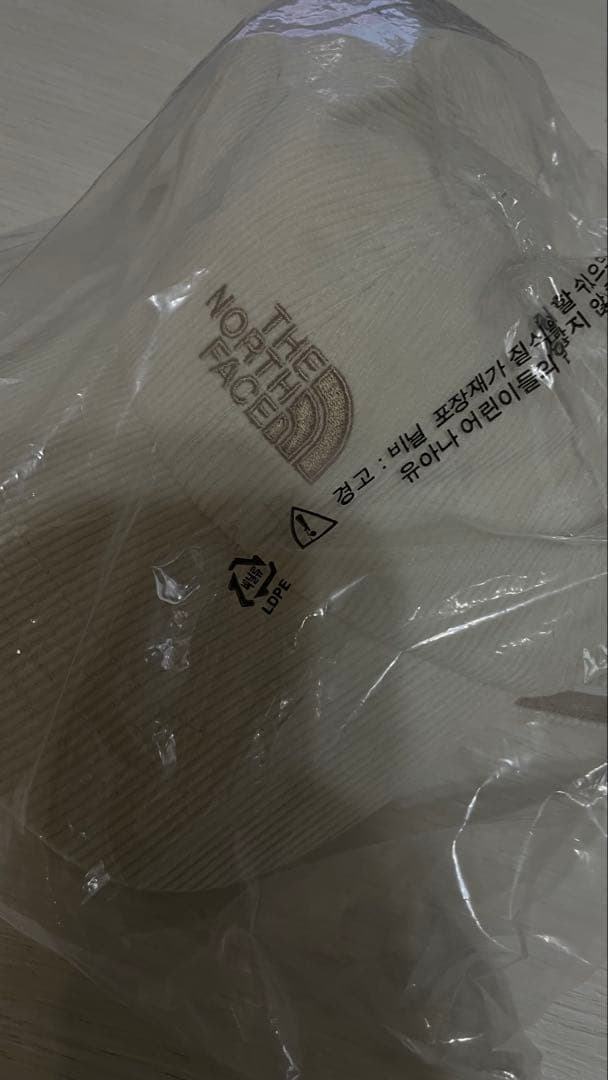 THE NORTH FACE アイボリー ベースボールキャップ