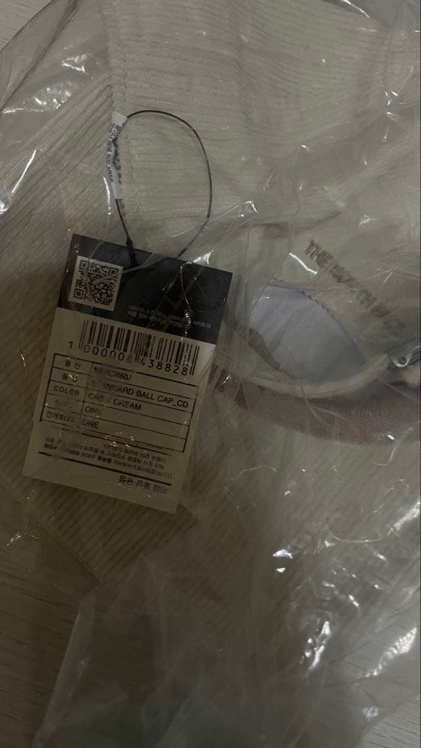 THE NORTH FACE アイボリー ベースボールキャップ