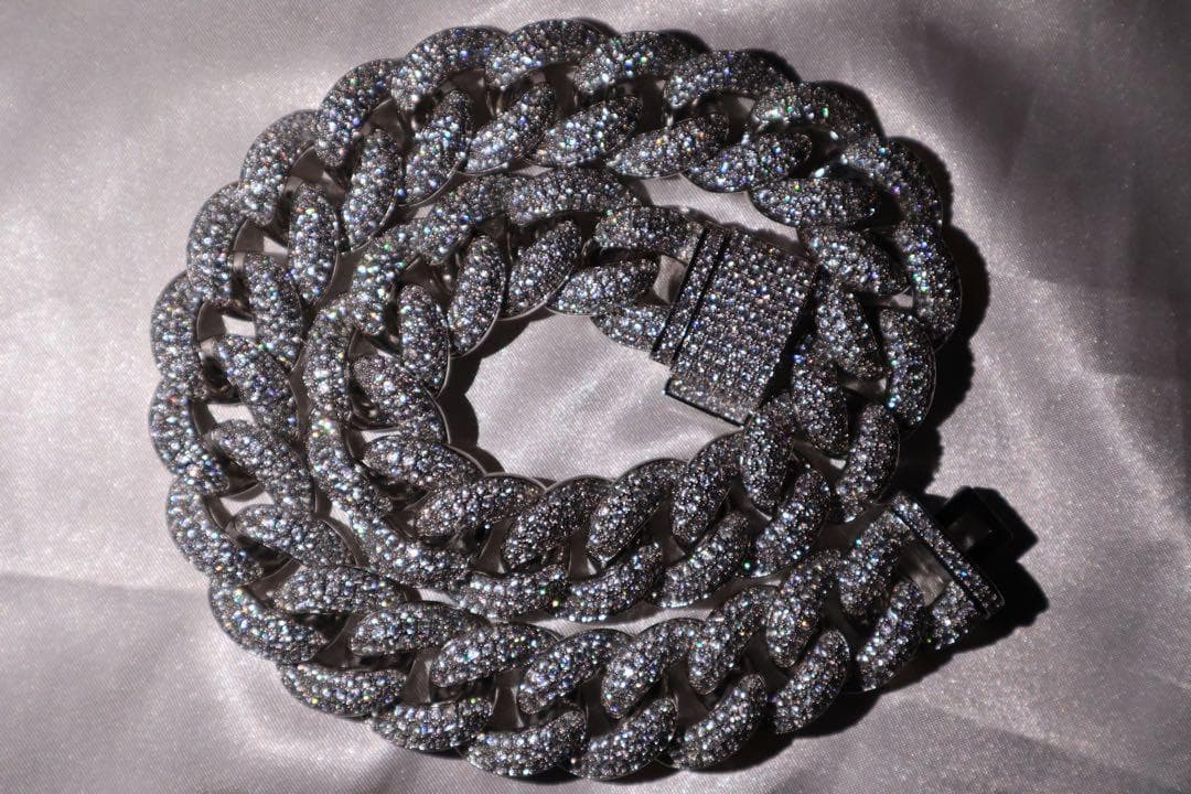 マイアミ　キューバンチェーン幅23ミリ20パヴェ留めシルバー喜平ネックレスLEX