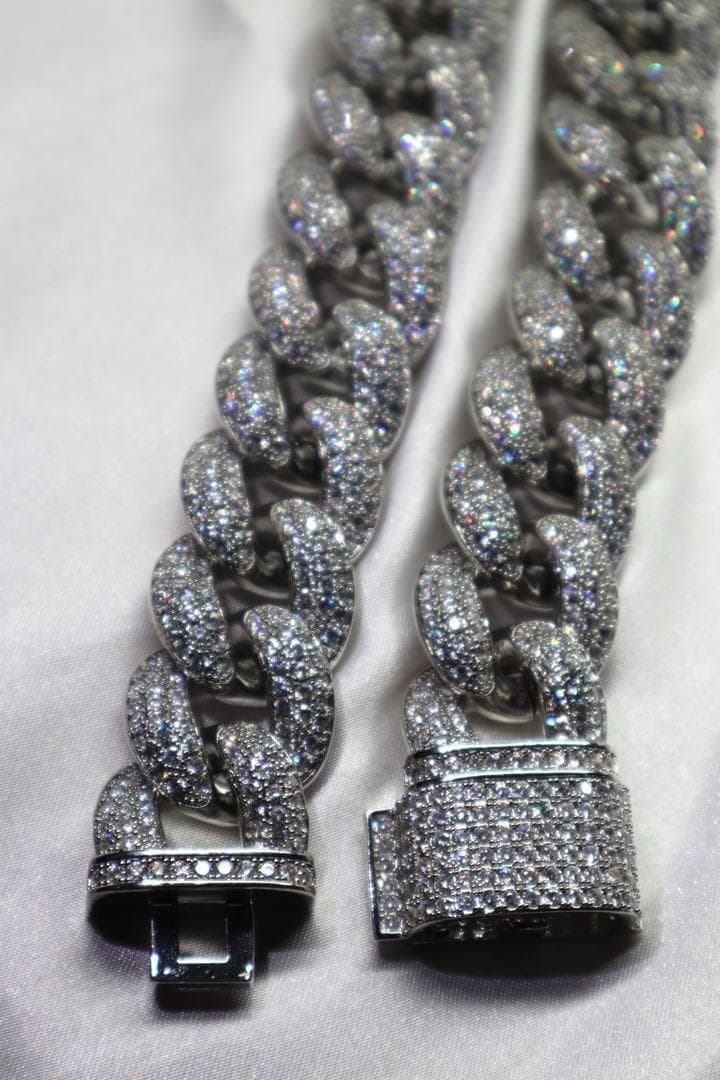 マイアミ　キューバンチェーン幅23ミリ20パヴェ留めシルバー喜平ネックレスLEX