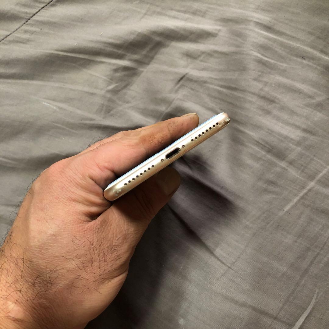 iPhone 8plus 64GB SIMフリー 本体