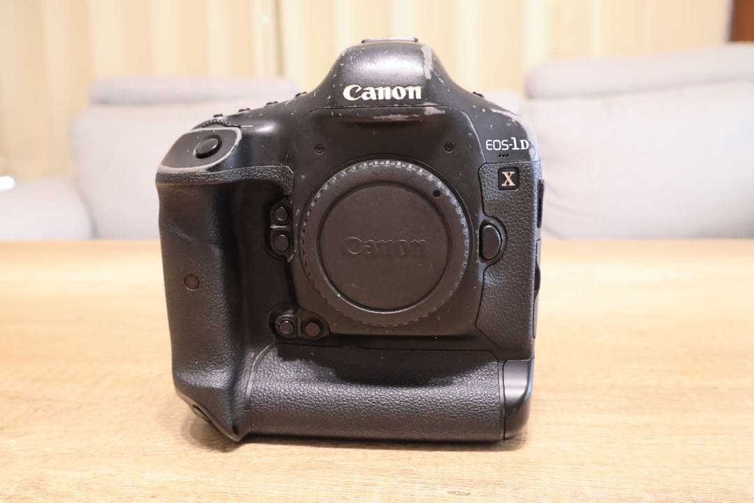 Canon EOS 1DX ボディ フルサイズ一眼レフカメラ