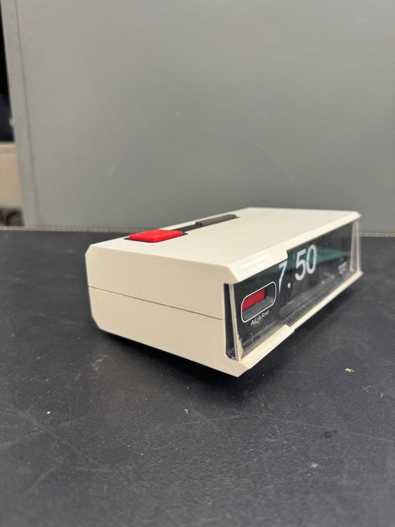 P*者様 SEIKO 電池式 パタパタ時計 作動確認済み