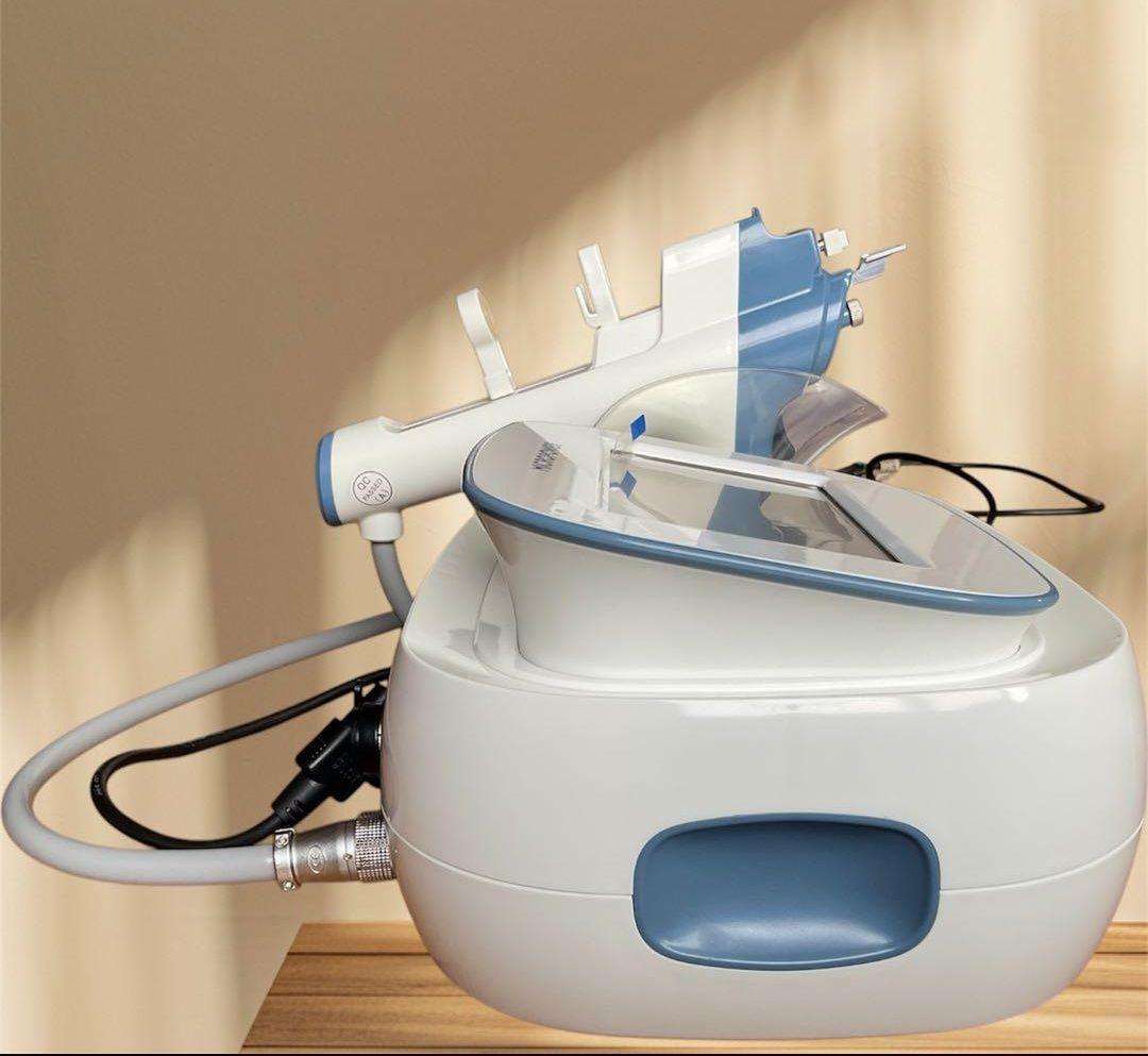 エイトマンさん専用 MICROPOWER のニードルフリーメソセラピー機器美顔器