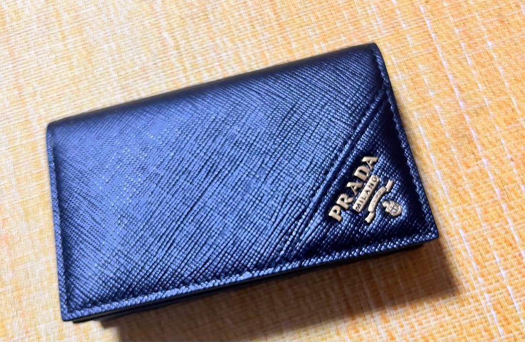 【極美品　箱付き】PRADA プラダ　ブラック レザー 名刺入れ