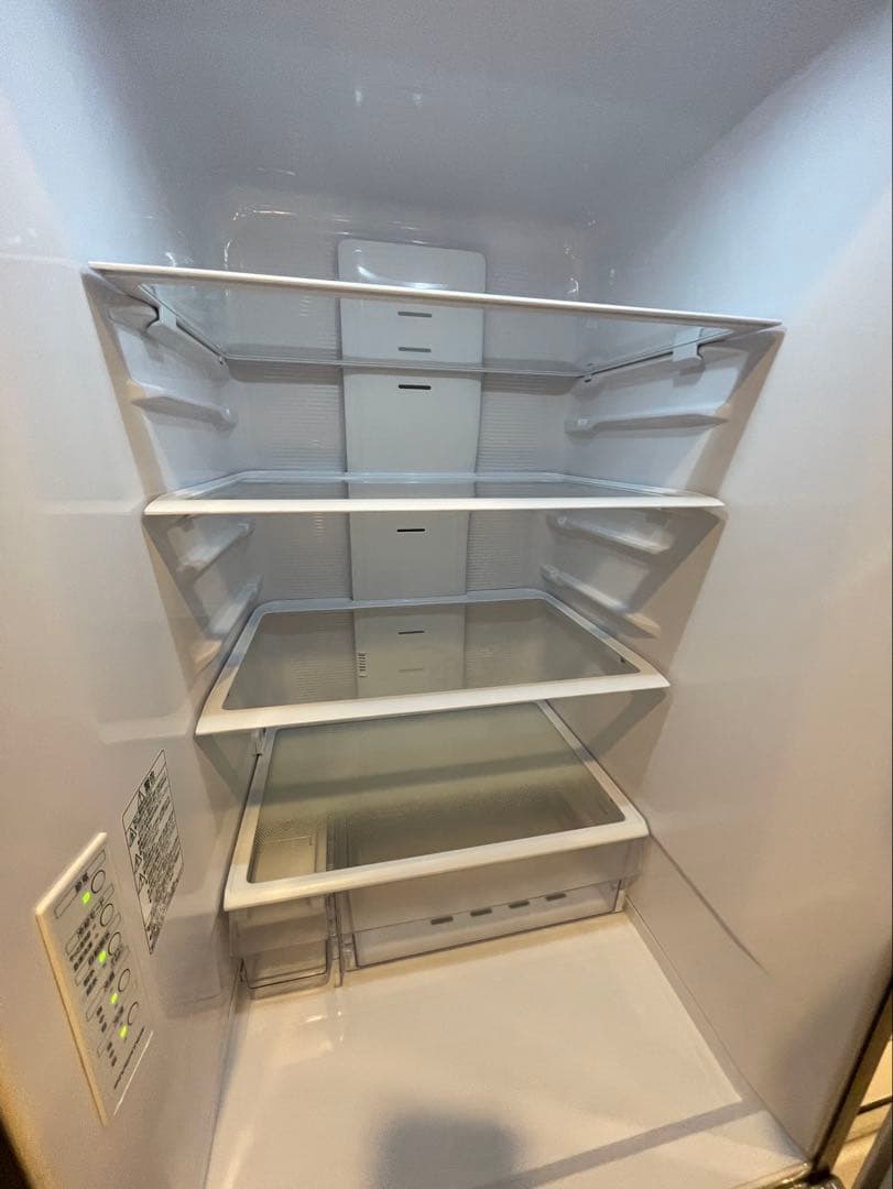 塩*福様 HITACHI 冷蔵庫 透明棚 LED照明付きR-V32TV