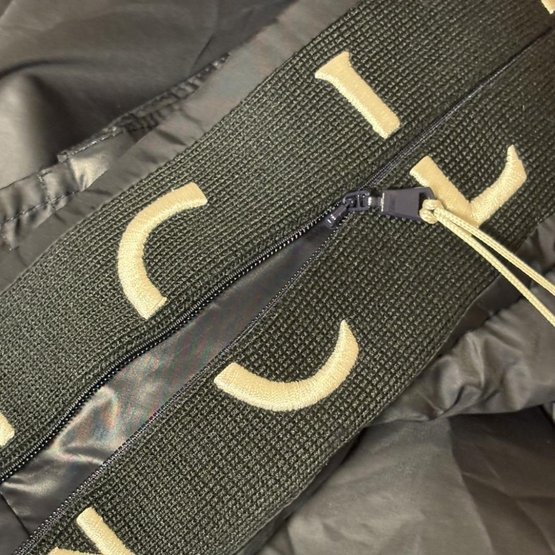 【新品未使用品】MONCLER Beid ナイロンジャケット TG3　紺色 L