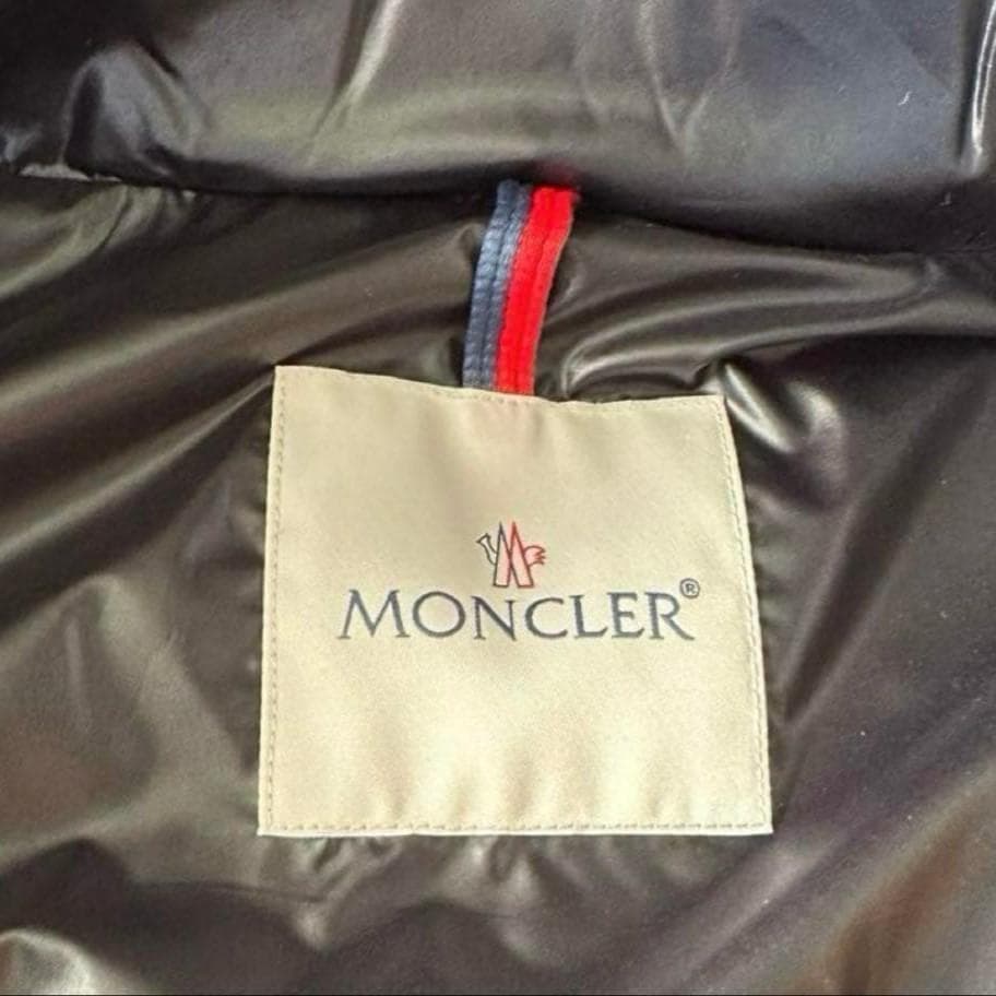 【新品未使用品】MONCLER Beid ナイロンジャケット TG3　紺色 L
