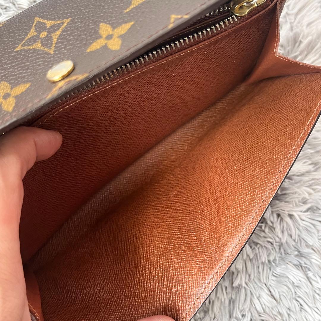 ルイヴィトン　ポルトフォイユサラ　モノグラムキャンバス　長財布