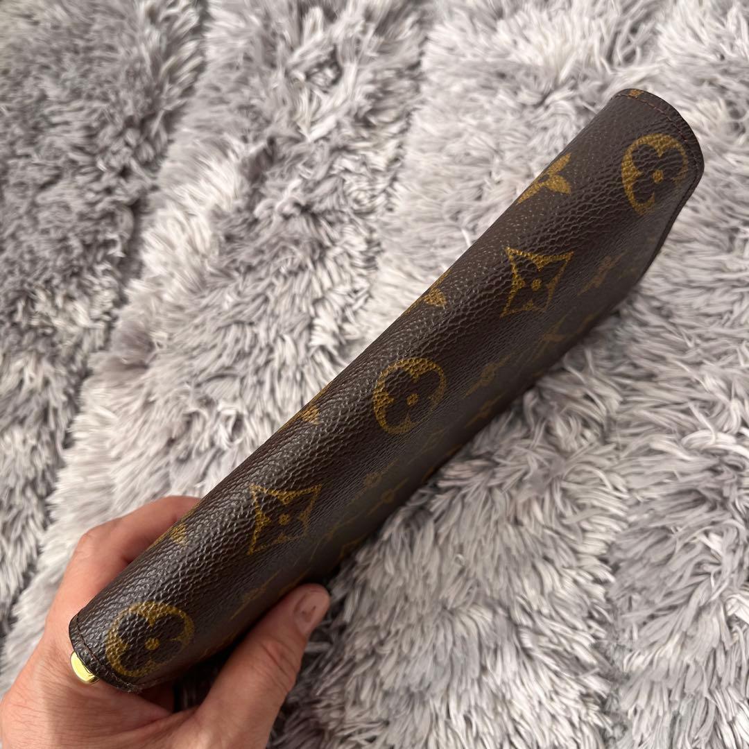 ルイヴィトン　ポルトフォイユサラ　モノグラムキャンバス　長財布