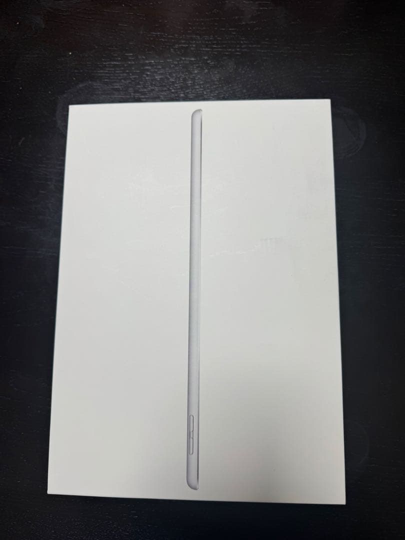 iPad 第8世代　128GB Wi-Fiモデル　シルバー