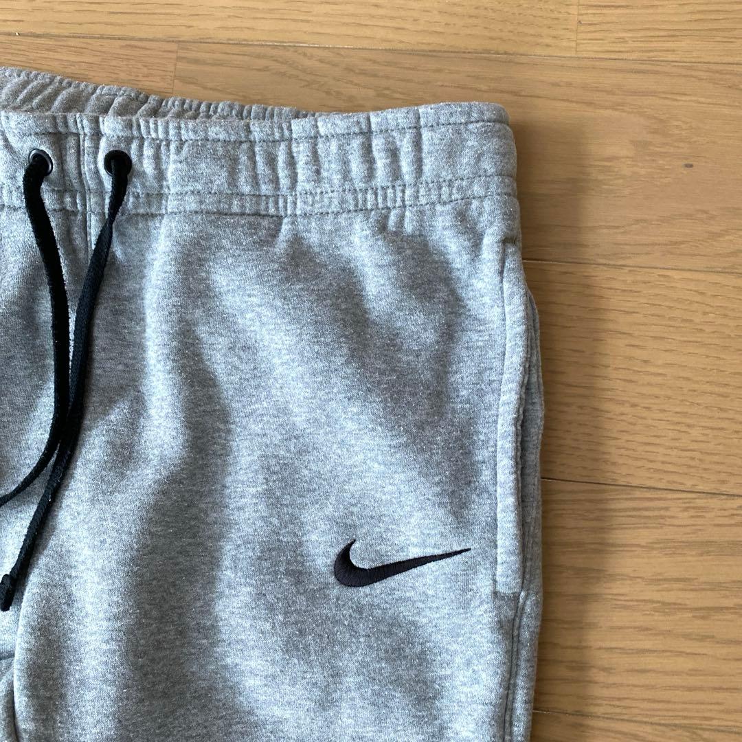お値下げ中！美品　Nikeセットアップ　 メンズM￼サイズ