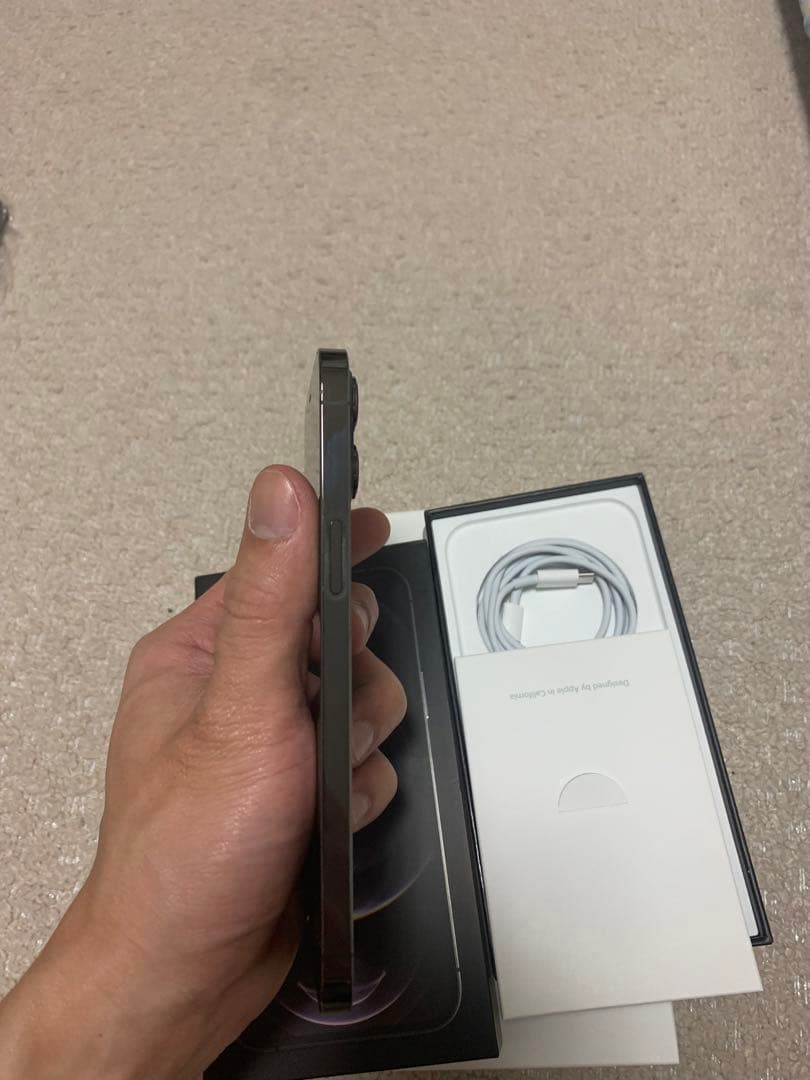 iPhone 12 Pro Max グラファイト 128 GB SIMフリー