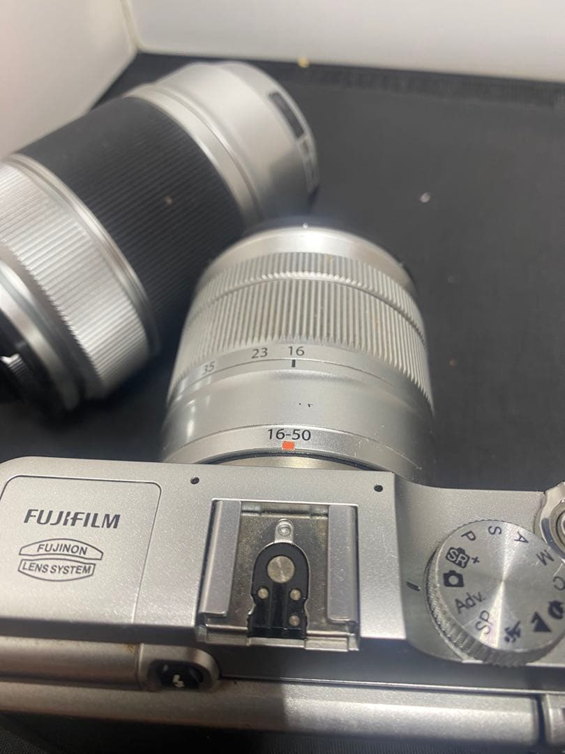 値下けしました！Fuji X-m1ミラーレス16-50と50-230電池も2個