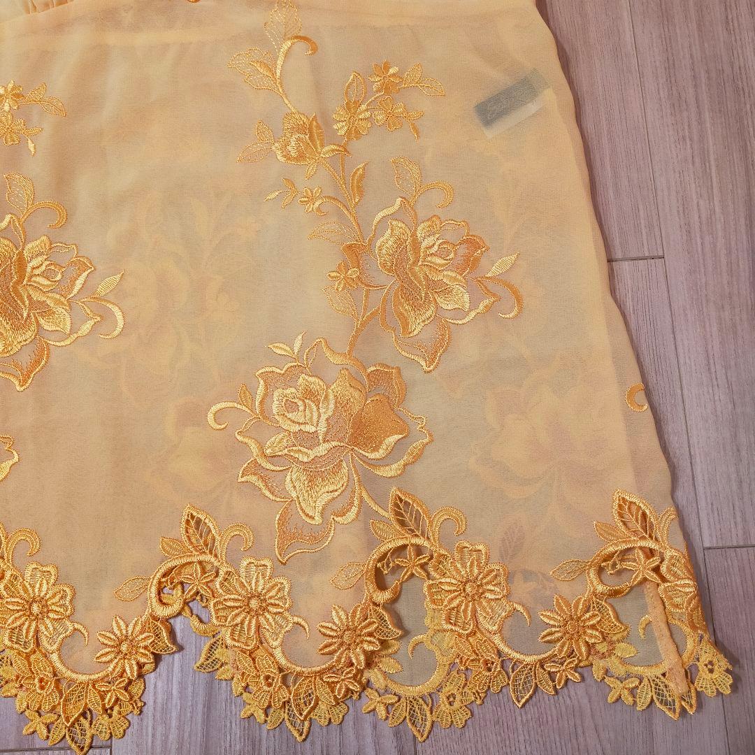 ワコール　店舗限定　スワロフスキー　サルート　花柄　刺繍　キャミソール　L