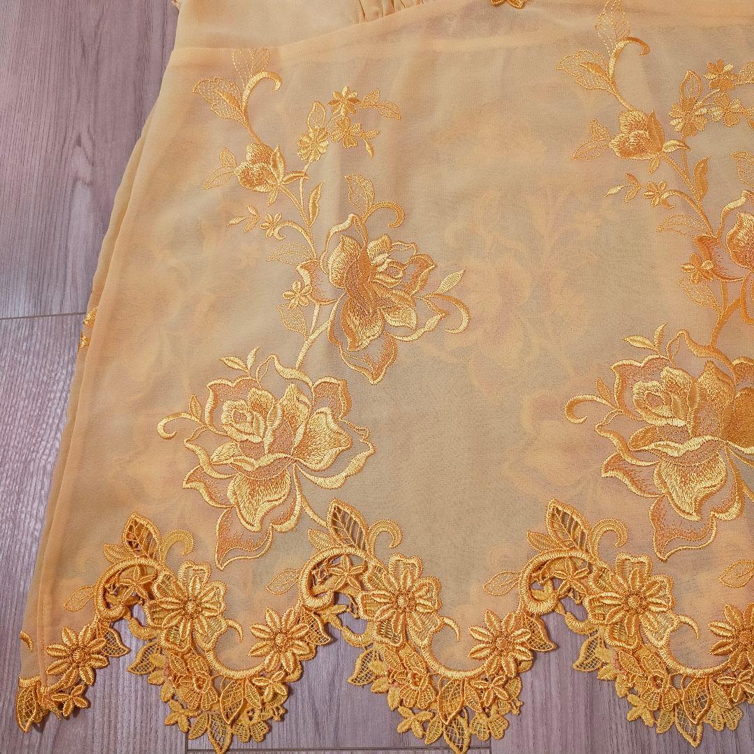 ワコール　店舗限定　スワロフスキー　サルート　花柄　刺繍　キャミソール　L