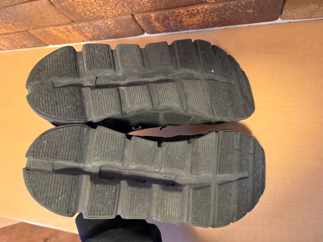 靴 on cloud6 27.5cm