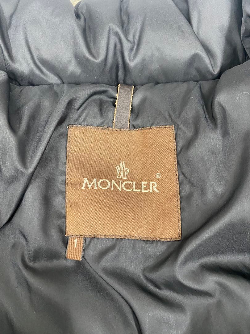 モンクレール　ダウンジャケット