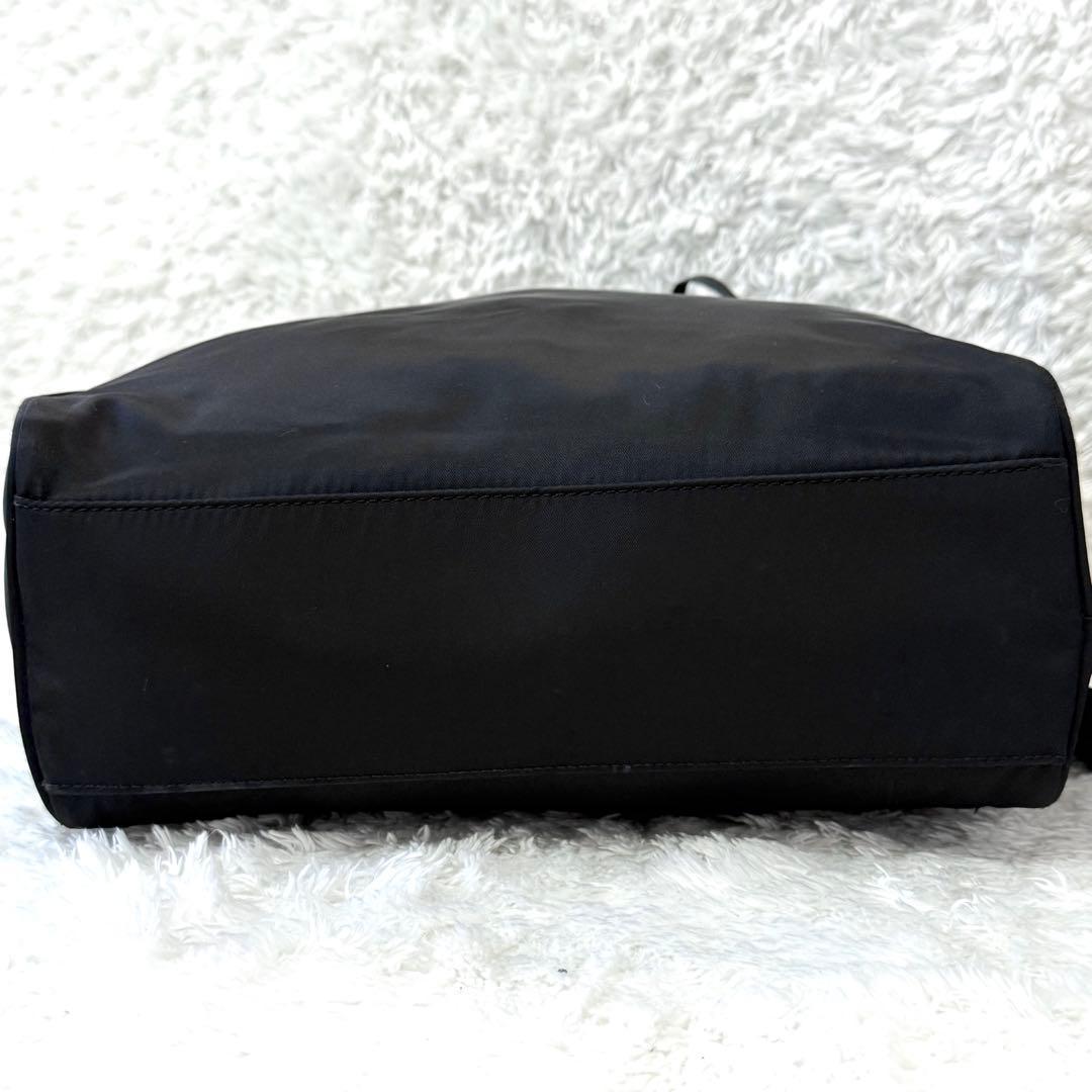 アニエスベー リュック PC入れ付 ブラック パソコン収納 2層ファスナー ロゴ