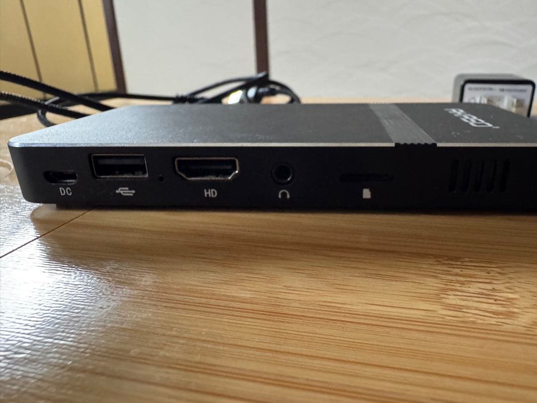 アカソー ミニビデオプロジェクター