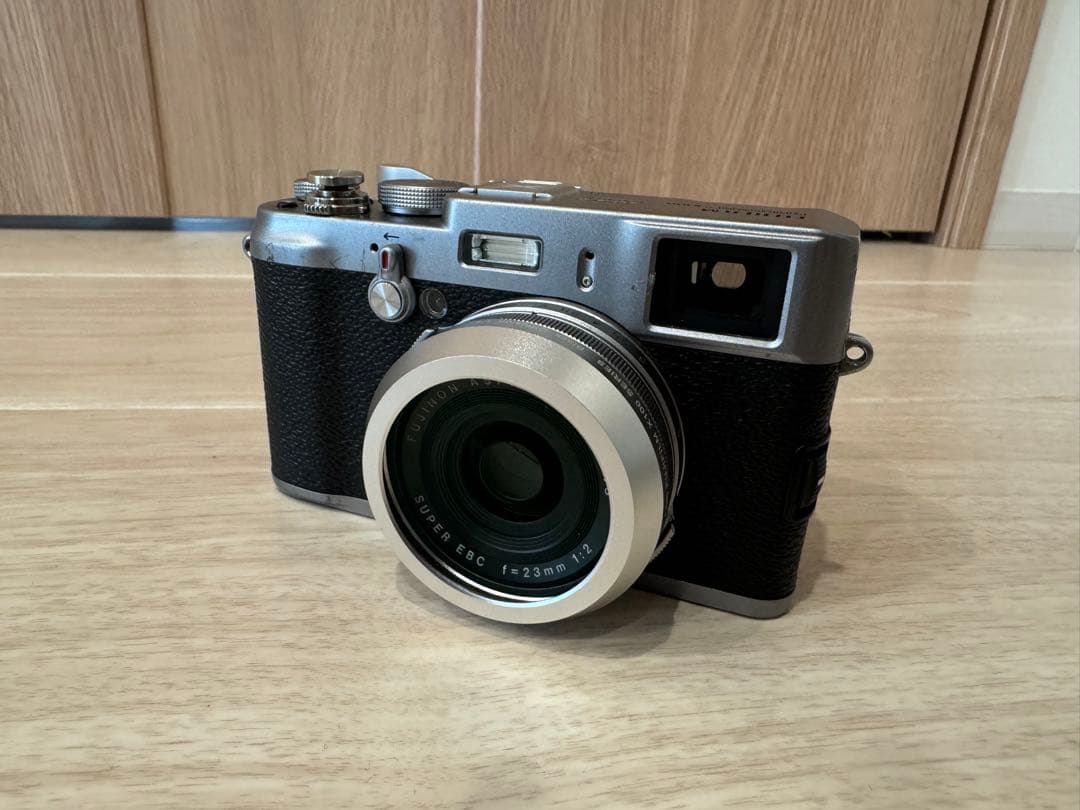 イスナンマラダニ:Fujifilm FinePix X100 初代