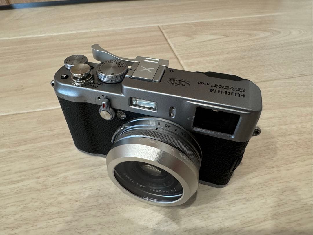 イスナンマラダニ:Fujifilm FinePix X100 初代
