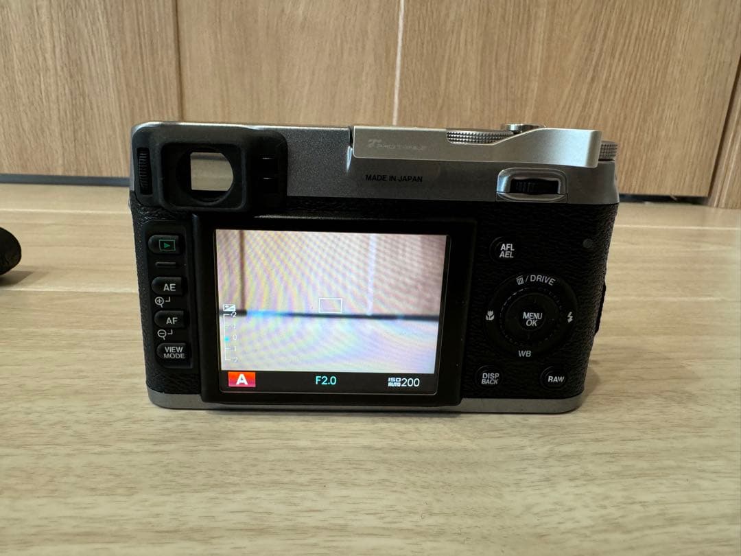 イスナンマラダニ:Fujifilm FinePix X100 初代