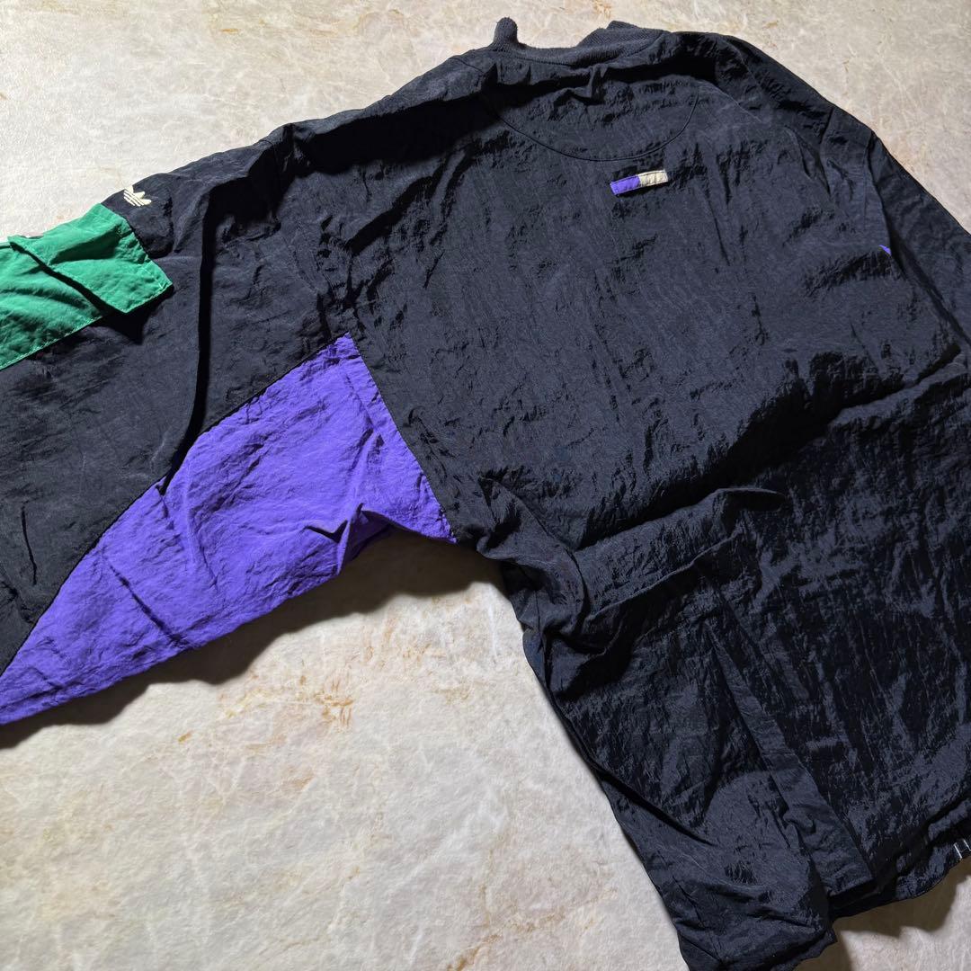90s adidasナイロンジャケットL万国旗銀タグ CBOYクレイジーパターン