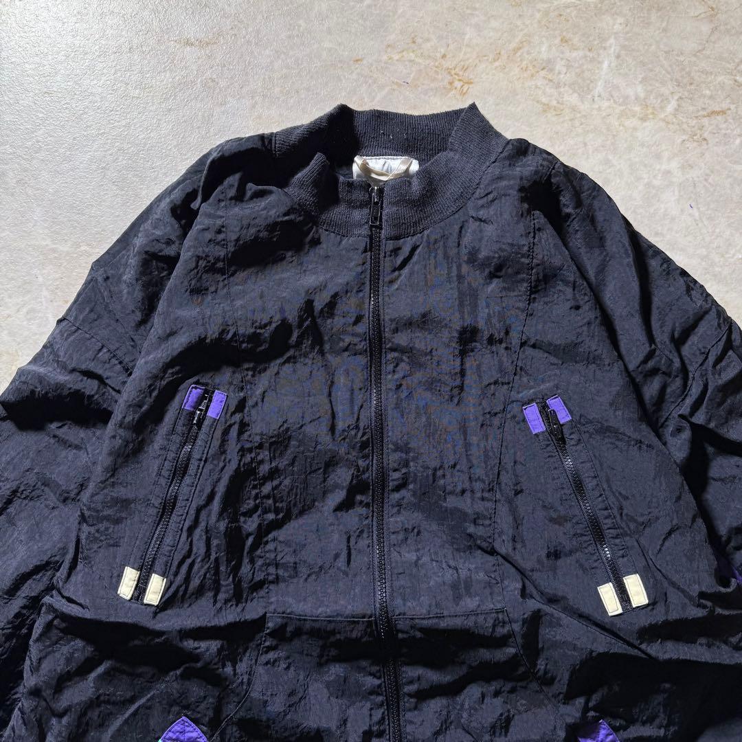 90s adidasナイロンジャケットL万国旗銀タグ CBOYクレイジーパターン