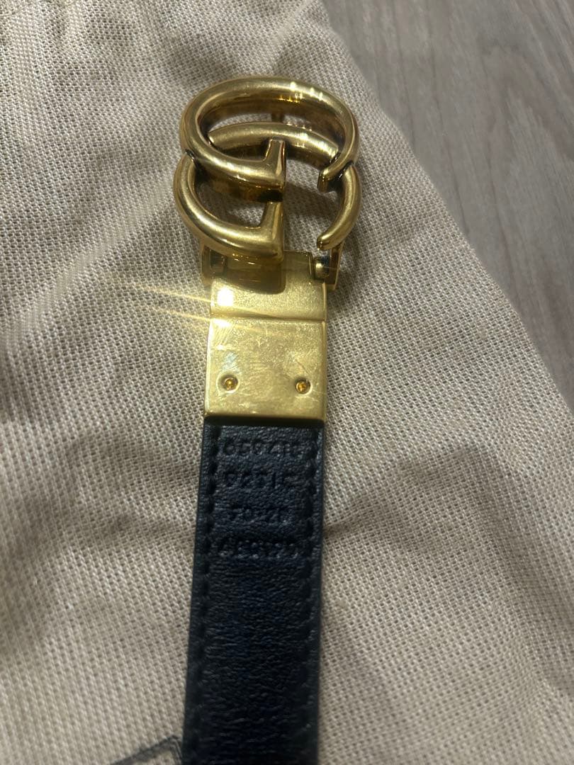 GUCCI ブラックレザー GGパターン ベルト