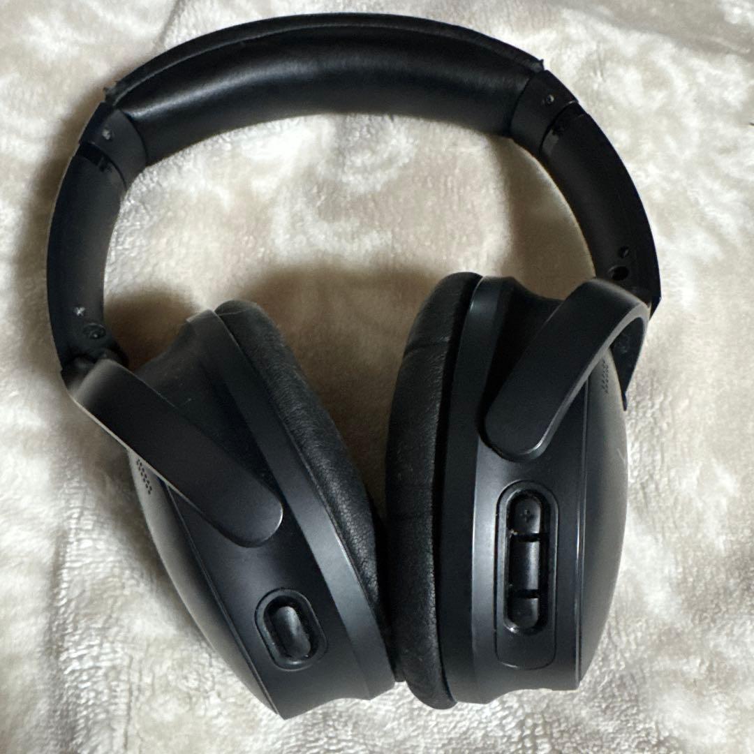 a*y様 Bose QuietComfort 45 headphones